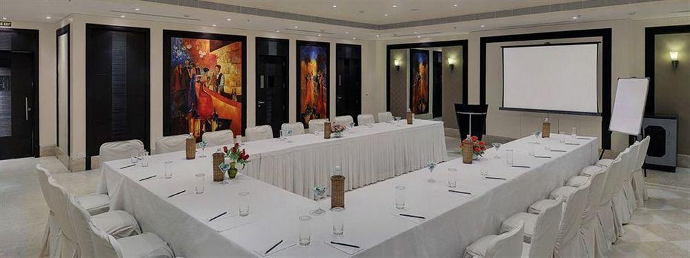 Vista Park Hotel Gurgaon Exterior photo