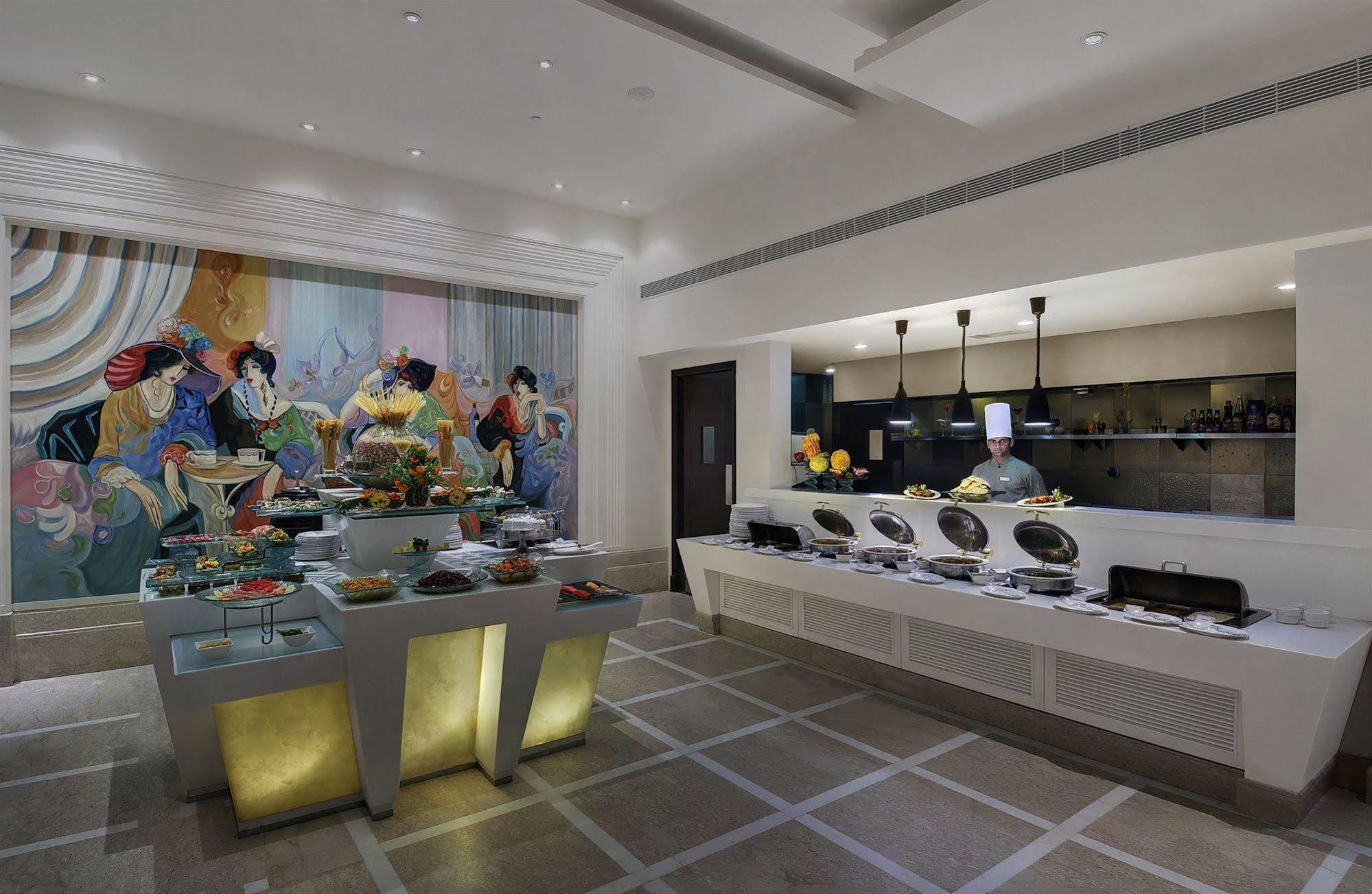 Vista Park Hotel Gurgaon Exterior photo