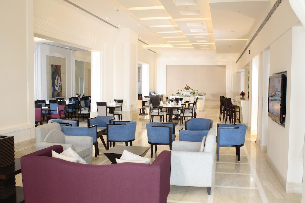 Vista Park Hotel Gurgaon Exterior photo