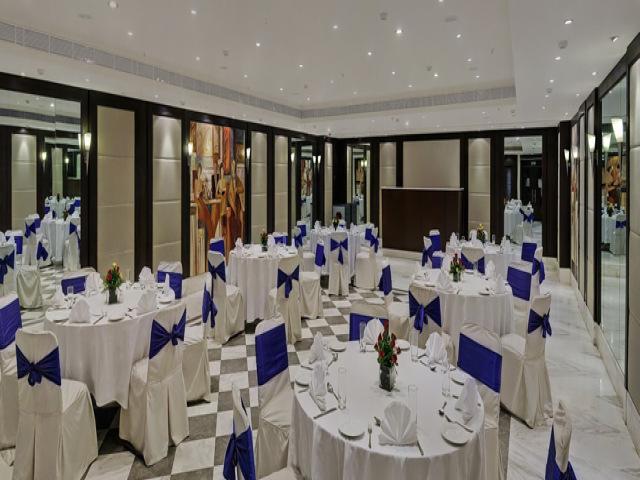 Vista Park Hotel Gurgaon Exterior photo
